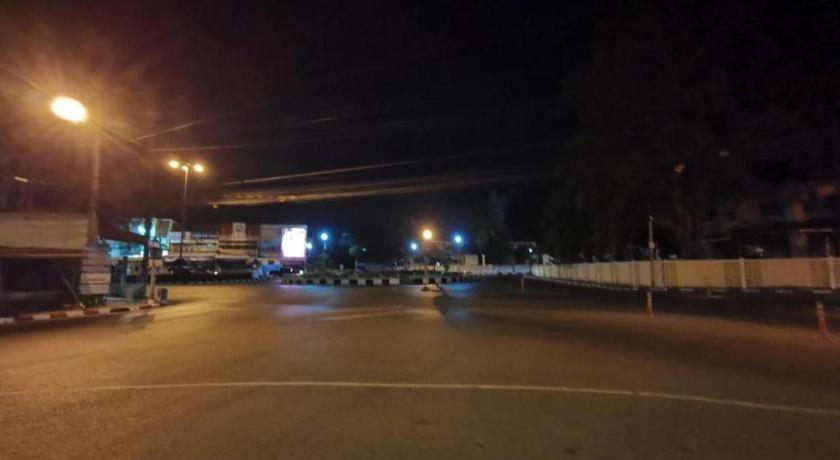 Supak Hotel Kalasin Exterior foto